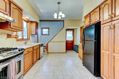 61 Yale St, Nutley, NJ 07110 - Photo 18