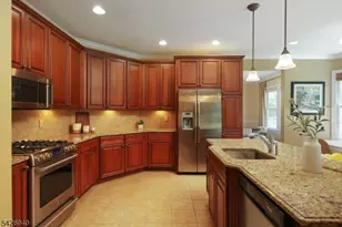 84 Bedford Dr, Montgomery Township, NJ 08558 - Photo 18