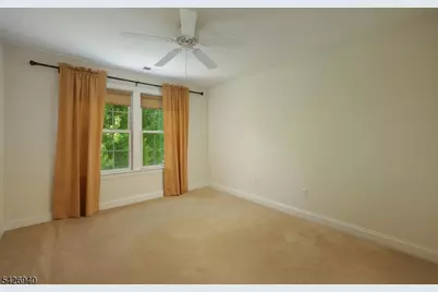 84 Bedford Dr, Montgomery Township, NJ 08558 - Photo 28