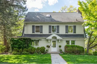 21 Fernwood Pl, Mountain Lakes, NJ 07046 - Photo 2