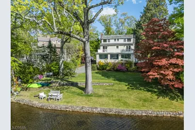 21 Fernwood Pl, Mountain Lakes, NJ 07046 - Photo 4
