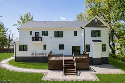 21 Kuntz Ave, Berkeley Heights Township, NJ 07922 - Photo 6