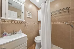 212 Westchester Ct, Union Township, NJ 07083 - Photo 20