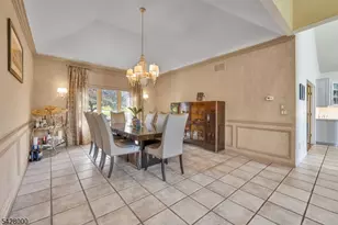 17 Elmwood Dr, Warren Township, NJ 07059 - Photo 10