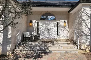 17 Elmwood Dr, Warren Township, NJ 07059 - Photo 4