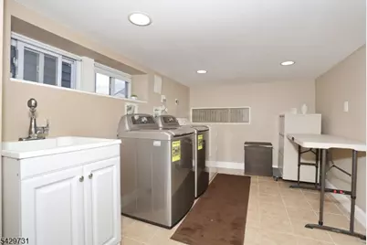 115 Lexington Ave, Bloomfield, NJ 07003 - Photo 24
