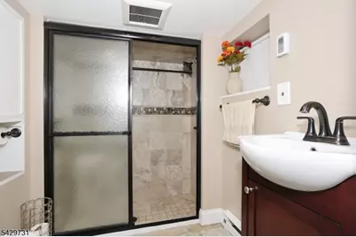 115 Lexington Ave, Bloomfield, NJ 07003 - Photo 12