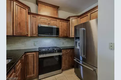 29-31 Freeman St #D-2, Newark, NJ 07105 - Photo 2