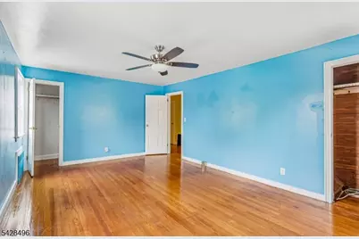335 19th Ave, Paterson, NJ 07504 - Photo 16