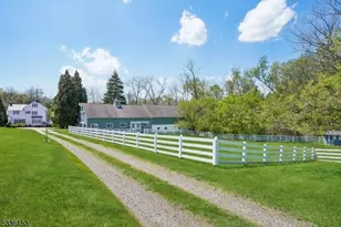 70 Pleasant Run Rd, Readington, NJ 08822 - Photo 32