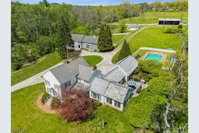 70 Pleasant Run Rd, Readington, NJ 08822 - Photo 4