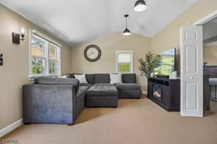 70 Pleasant Run Rd, Readington, NJ 08822 - Photo 38