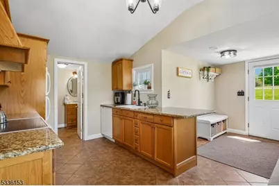 70 Pleasant Run Rd, Readington, NJ 08822 - Photo 40