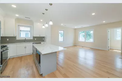 33 Van Dyke St, Wallington, NJ 07057 - Photo 8