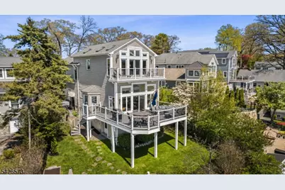 27 S Bertrand Rd, Mount Arlington, NJ 07856 - Photo 2