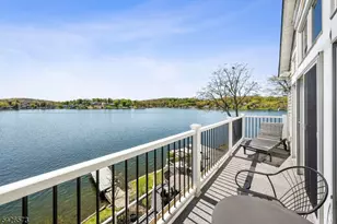 27 S Bertrand Rd, Mount Arlington, NJ 07856 - Photo 16
