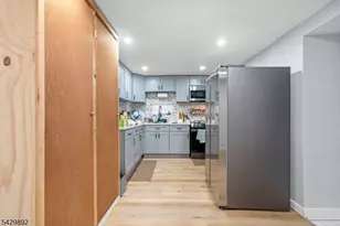 60 Bell St, Orange, NJ 07050 - Photo 12