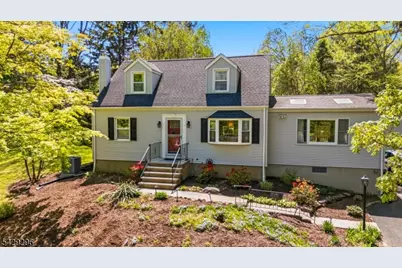 37 Hussa Pl, Denville, NJ 07834 - Photo 4