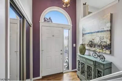 12 Louisburg Sq, Verona, NJ 07044 - Photo 2