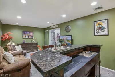 12 Louisburg Sq, Verona, NJ 07044 - Photo 38