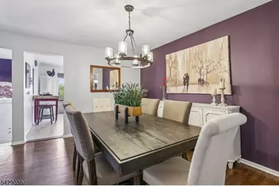 12 Louisburg Sq, Verona, NJ 07044 - Photo 10