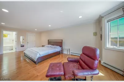 72 Gatheringhill Ct, Parsippany, NJ 07950 - Photo 26
