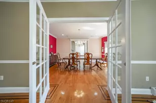 72 Gathering Hill Ct, Parsippany, NJ 07950 - Photo 16