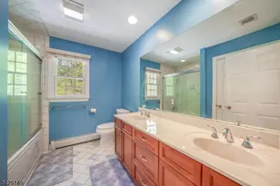 72 Gathering Hill Ct, Parsippany, NJ 07950 - Photo 32