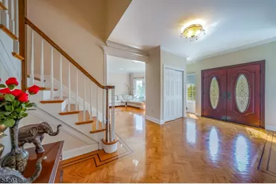 72 Gatheringhill Ct, Parsippany, NJ 07950 - Photo 6