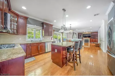 72 Gatheringhill Ct, Parsippany, NJ 07950 - Photo 2