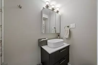 11 Homewood Way, Montclair, NJ 07042 - Photo 40