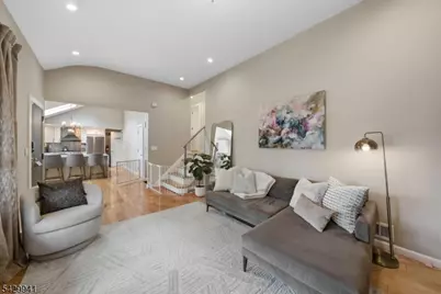 11 Homewood Way, Montclair, NJ 07042 - Photo 12