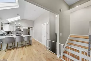 11 Homewood Way, Montclair, NJ 07042 - Photo 24