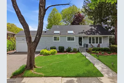 11 Homewood Way, Montclair, NJ 07042 - Photo 2