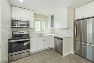 537 Dell Rd, Mount Arlington, NJ 07850 - Photo 6