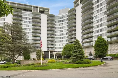 1 Claridge Dr #523, Verona, NJ 07044 - Photo 2