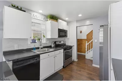 43 Bank St, Elizabeth, NJ 07201 - Photo 8