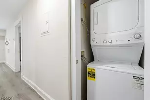 401 Dercole Ct, Norwood Boro, NJ 07648 - Photo 12