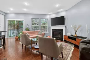 104 Albert Ct, Randolph Township, NJ 07869 - Photo 6