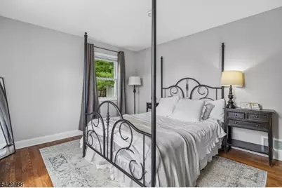 27 Dogwood Rd, Morris Plains, NJ 07950 - Photo 4