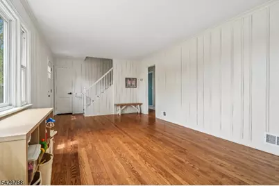 27 Dogwood Rd, Morris Plains, NJ 07950 - Photo 20