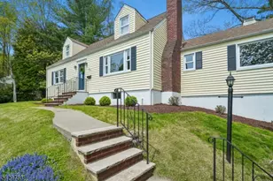 27 Dogwood Rd, Morris Plains, NJ 07950 - Photo 1