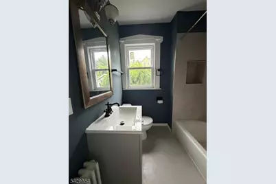 84 Hadley Ave, Clifton, NJ 07011 - Photo 10
