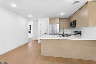 29 Robert St, Paterson, NJ 07503 - Photo 6