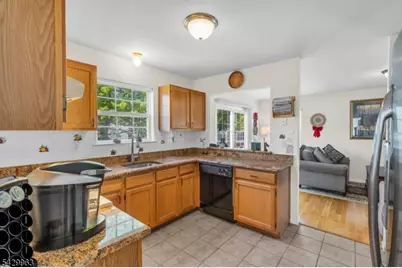 5 Vaccaro Rd, Lawrence Township, NJ 08648 - Photo 12