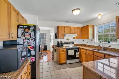 5 Vaccaro Rd, Lawrence Township, NJ 08648 - Photo 10