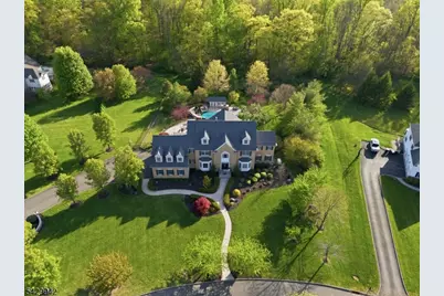 2 Hillas Ln, Chester, NJ 07930 - Photo 1