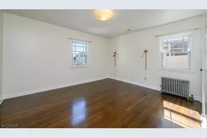 236 Delaware Ave, Union Township, NJ 07083 - Photo 10