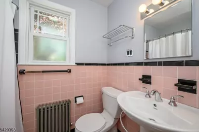 236 Delaware Ave, Union Township, NJ 07083 - Photo 14