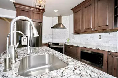 28 Minnehaha Blvd, Oakland, NJ 07436 - Photo 8